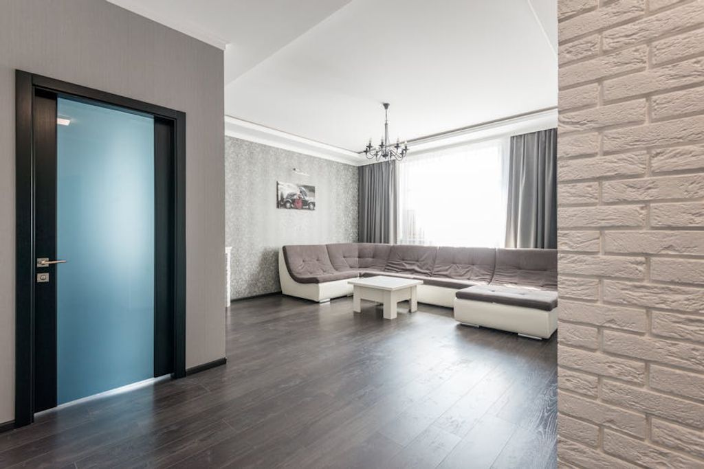 Max Vakhtbovych באתר PEXELS laminate flooring